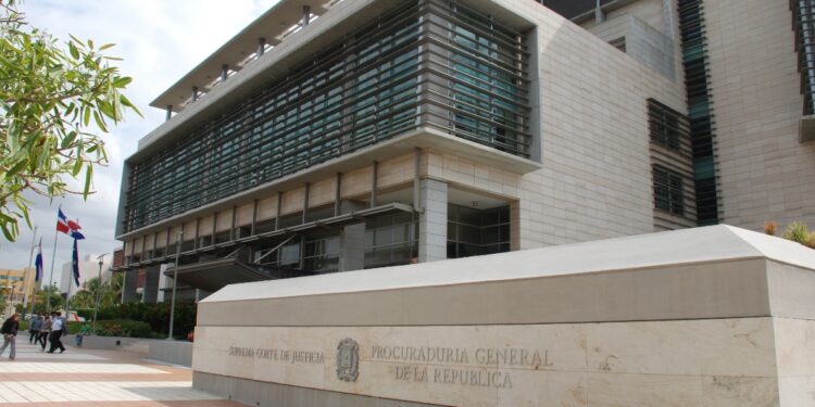 Fachada frontal de la Suprema Corte de Justicia, Procuraduria General de la Republica, Centro de Los Héroes, La Feria, Santo Domingo, Districto Nacional.   El Nacional/ Archivo. 5-6-08.    Juan Faña.