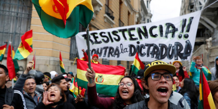 Foto de archivo. Protesta contra el presidente boliviano Evo Morales en La Paz, Bolivia, 9 de noviembre de 2019. REUTERS/Carlos Garcia Rawlins