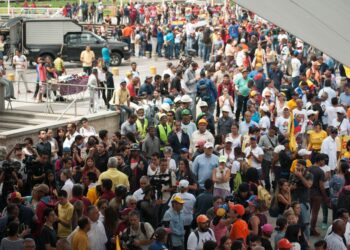 Juramentan Comandos Políticos de cara al levantamiento del #16Nov. Foto Centro de Comunicación Nacional (1)