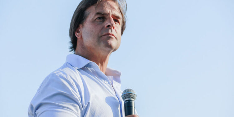 Montevideo, Uruguay, 30 Marzo 2019. 
Lanzamiento de Campaña de Luis Lacalle Pou. Estadio Viera. Foto: Gaston Britos  / FocoUy