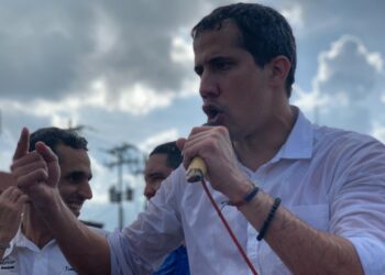 Pdte. Juan Guaidó desde punta de mata en el estado Monagas. Foto Prensa presidencial. Leo Alvarez.