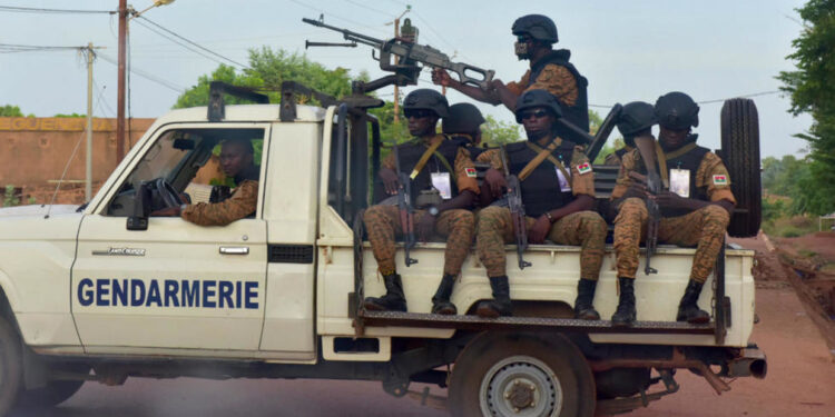 Mueren 11 soldados en un nuevo ataque en el norte Burkina Faso.