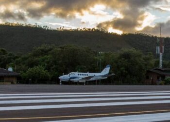 Avioneta King Air 100 YV-1104 siniestrada en el aeropuerto Caracas. Foto @Marianitareyes