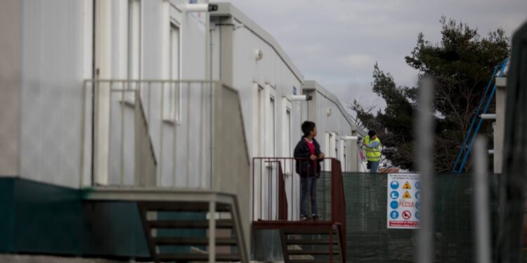 Centro de emergencia habitacional para refugiados en Madrid, este martes. VÍCTOR SAINZ