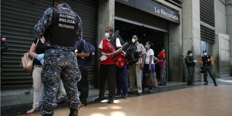 VZLA coronavirus METRO DE CARACAS. Foto AVN.