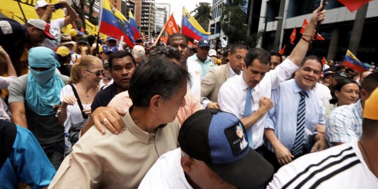 Pdte. (E) Jua Guaidó, Avenida Francisco de Miranda 10Mar2020.