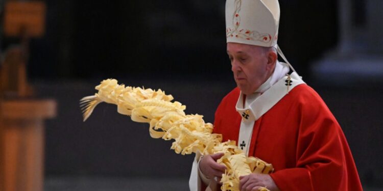 Papa Francisco 5 abril 2020. Foto Reuters.