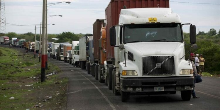 Camioneros. Foto de archivo.