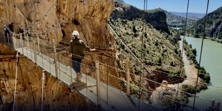 España, El Caminito del Rey. Foto captura de video.