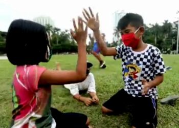 Indonesia, coronavirus, niños. Foto captura de video EFE.