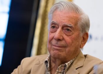 El escritor hispanoperuano, Mario Vargas Llosa. Foto de archivo.