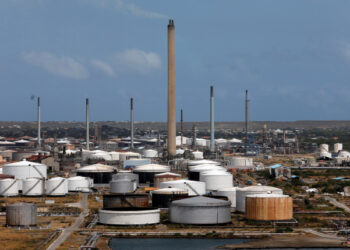 Imagen de archivo de la refinería Isla de PDVSA en Willemstad en la isla de Curazao. 22 de febrero, 2019. REUTERS/Henry Romero/Archivo