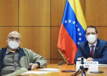 Carlos Alvarado y Jorge Arreaza. Foto  @CancilleriaVE