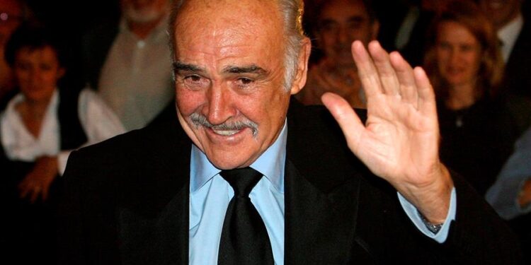 Scottish actor Sean Connery arrives at Rome's Opera Theatre to receive the 'Marco Aurelio' award on the eve of the start of the first Rome International Film Feast in Rome, Italy, 12 October 2006 (reissued 31 October 2020). According to media reports on 31 October 2020, Sean Connery has died aged 90. (Cine, Italia, Reino Unido, Roma) EFE/EPA/CLAUDIO PERI