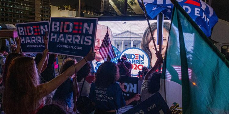 Joe Biden, partidarios. Foto EFE.