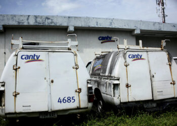 FILE PHOTO: Trucks of Venezuela's national telecommunications company CANTV are seen at one of its facilities in Barinas, Venezuela September 25, 2018. Picture taken September 25, 2018. REUTERS/Carlos Eduardo Ramirez/File Photo