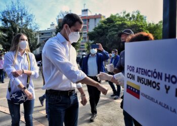 Pdte. (E) de Venezuela, Juan Guaidó, Consulta Popular. Foto Vero Ravelo.