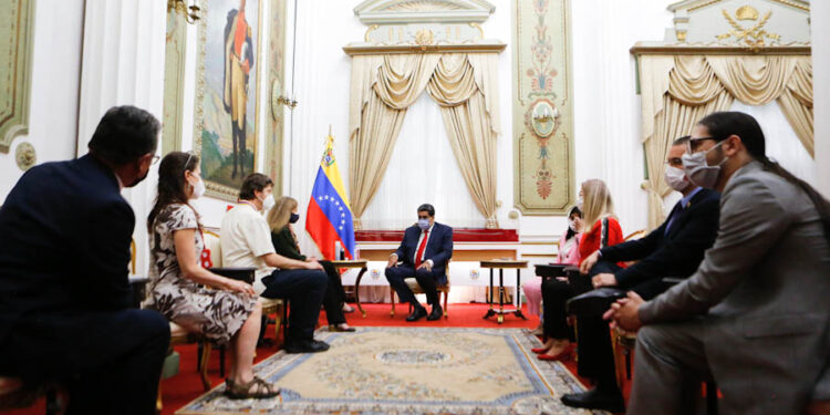 Nicolás Maduro. Protectores de la Embajada de Vzla en EEUU. Foto @PresidencialVE