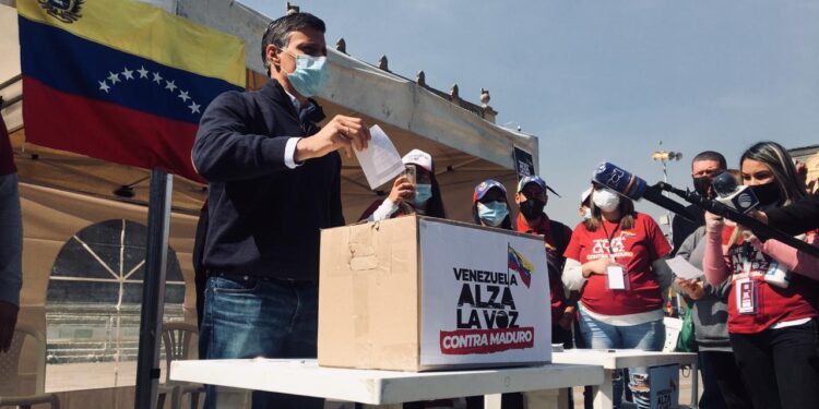 Leopoldo López. Consulta Popular. Plaza Bolívar de Bogotá Colombia.