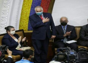 Brigada médica Henry Reeve al Premio Nobel de la Paz y al Parlamento de Noruega. Foto @VTVcanal8