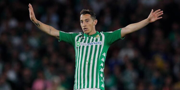 El centrocampista mexicano del Betis Andrés Guardado. Foto de archivo.