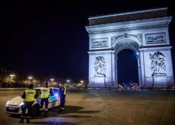 Francia, coronavirus. Toque de queda. Foto agencias.