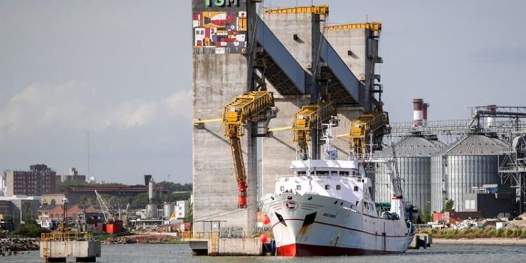 Buque español Uruguay. Foto Yahoo Finanzas.