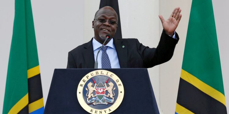 John Magufuli (+). Foto agencias.