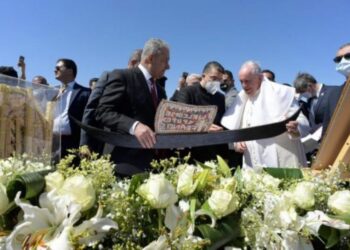 Papa Francisco en Irak. Foto agencias.