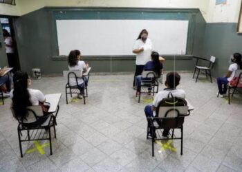 Paraguay. clases. Foto EFE.