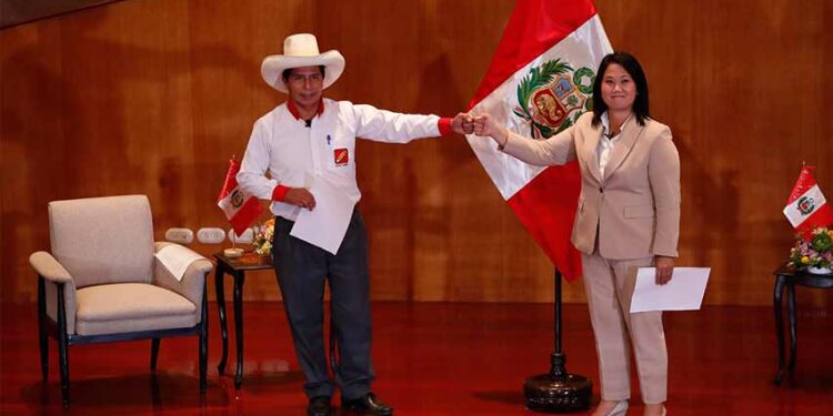 Pedro Castillo y Keiko Fujimori. Foto EFE.