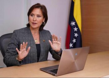 La representante del gobierno interino de Venezuela en Panamá, Fabiola Zavarce.