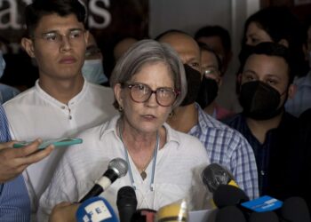 La presidenta del partido Ciudadanos por la Libertad (CXL), Kitty Monterrey. Foto EFE.