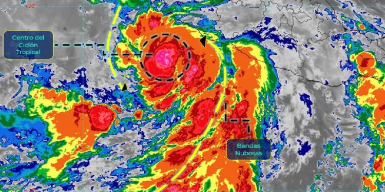 Tormenta tropical Enrique. Foto agencias.