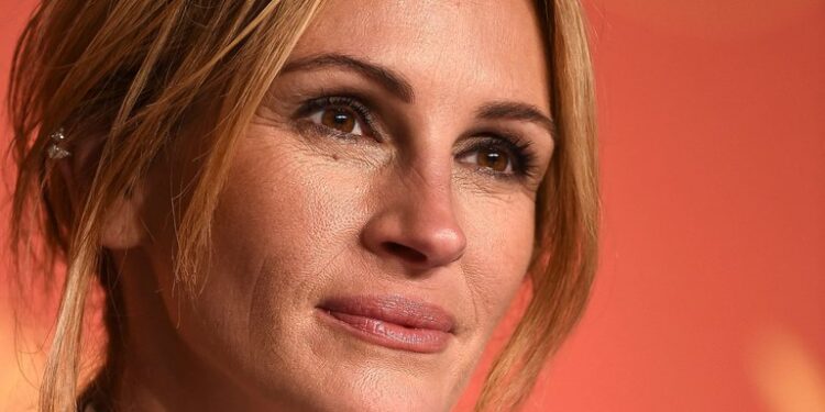 En la imagen un registro de la actriz estadounidense Julia Roberts, en Cannes (Francia). EFE/Ian Gavan/Archivo