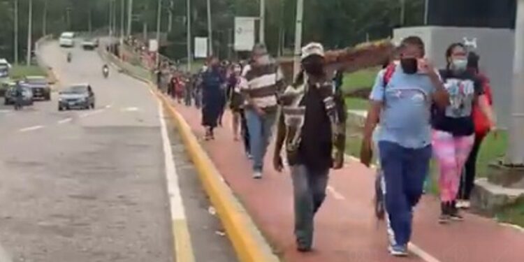 Cierre estaciones de Metro. Foto captura de video