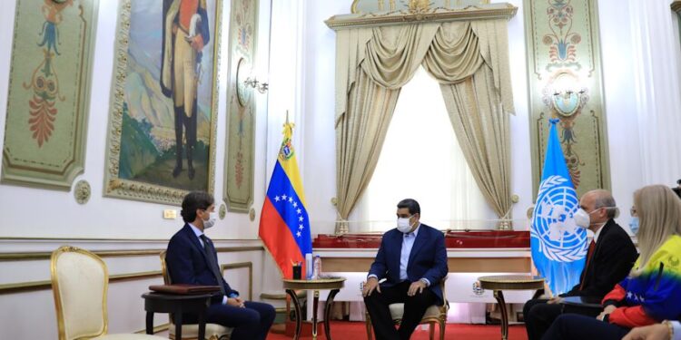 Nicolás Maduro y coordinador residente de la Organización de Naciones Unidas (ONU) en el país, Gianluca Rampolla. Foto @NicolasMaduro