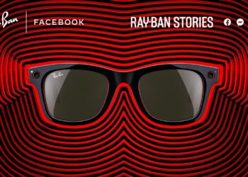 Facebook y Ray-Ban. Foto de archivo.