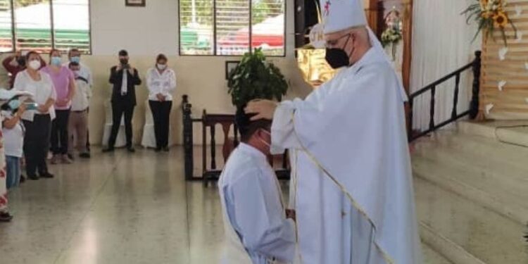 Jean Carlos Yepes Yepes, Nuevo sacerdote para la Diócesis de San Cristóbal. Foto @CEVmedios