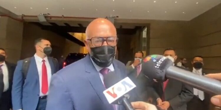 Jorge Rodríguez en México, delegación del régimen de Maduro. Foto captura de video.