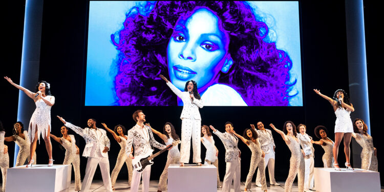 Musical de Broadway sobre Donna Summer. Foto de archivo.