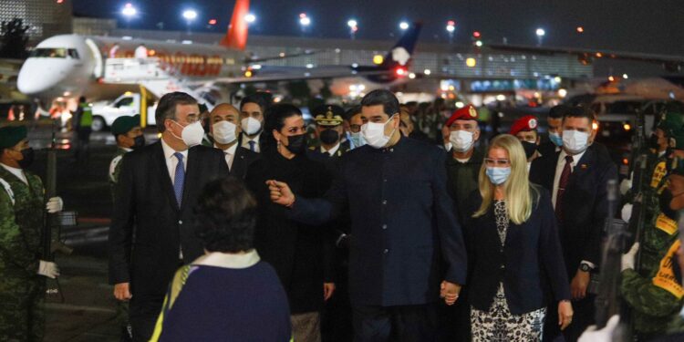 Nicolás Maduro en México. Foto Cancillería México.