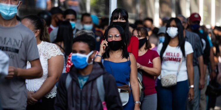 Vzla, coronavirus, vacunación. Foto EFE Rayner Peña R