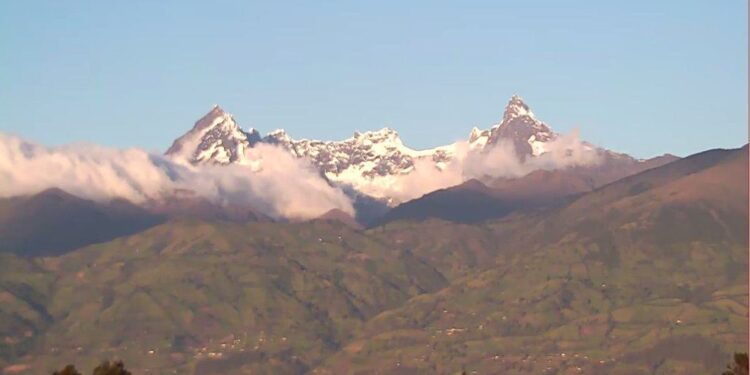 El volcán nevado Chimborazo. Ecuador. Foto @ECU911_