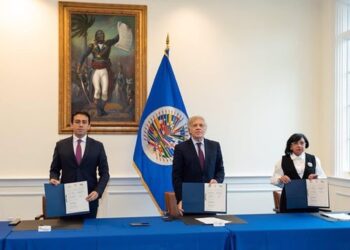 22-11-2021 Colombia.- La OEA observará las elecciones presidenciales y legislativas de Colombia en 2022.  Una misión de la Organización de Estados Americanos (OEA) observará las elecciones presidenciales y legislativas convocadas para el próximo año en Colombia, según un acuerdo firmado este lunes con la Registraduría Nacional del Estado Civil de Colombia y el Consejo Nacional Electoral (CNE).  POLITICA 
OEA/JUAN MANUEL HERRERA