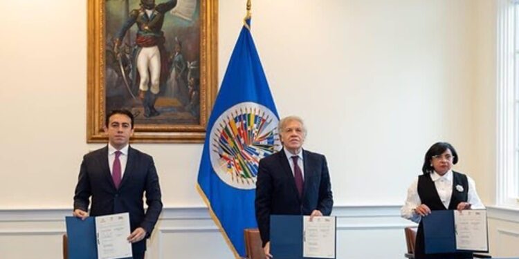 22-11-2021 Colombia.- La OEA observará las elecciones presidenciales y legislativas de Colombia en 2022.  Una misión de la Organización de Estados Americanos (OEA) observará las elecciones presidenciales y legislativas convocadas para el próximo año en Colombia, según un acuerdo firmado este lunes con la Registraduría Nacional del Estado Civil de Colombia y el Consejo Nacional Electoral (CNE).  POLITICA 
OEA/JUAN MANUEL HERRERA