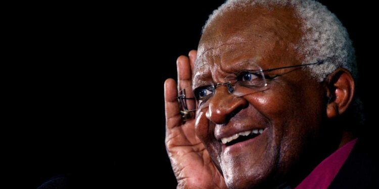 Desmond Tutu (+). Foto de archivo.