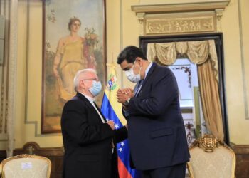 ExNuncio Apostólico Aldo Giordano (+), Nicolás Maduro. Foto @NicolasMaduro