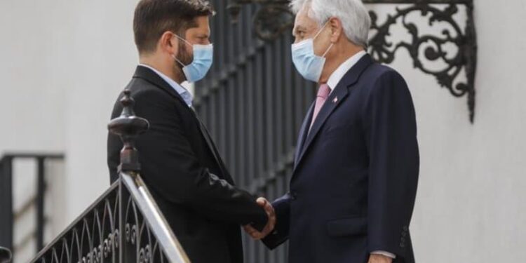 Gabriel Boric y Sebastían Piñera. Foto Twitter.