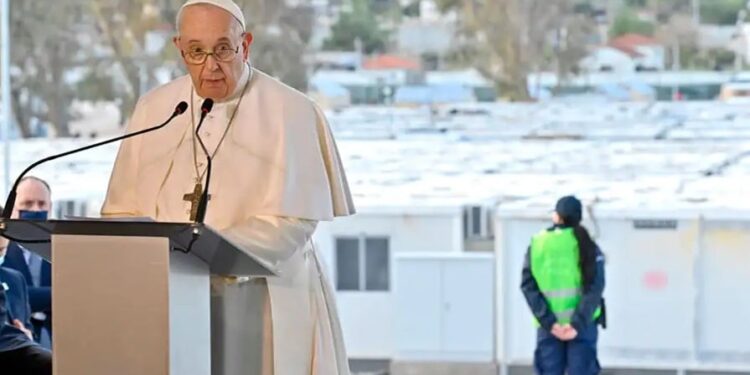 Papa Francisco. Lesbos. Foto agencias.